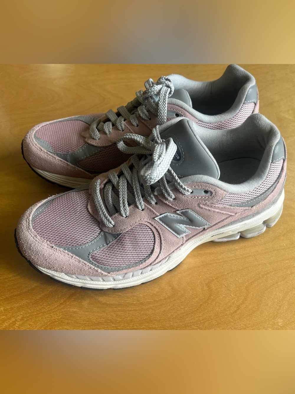 NEW BALANCE 2002R 'ORB PINK'
Sz 9.5 women's